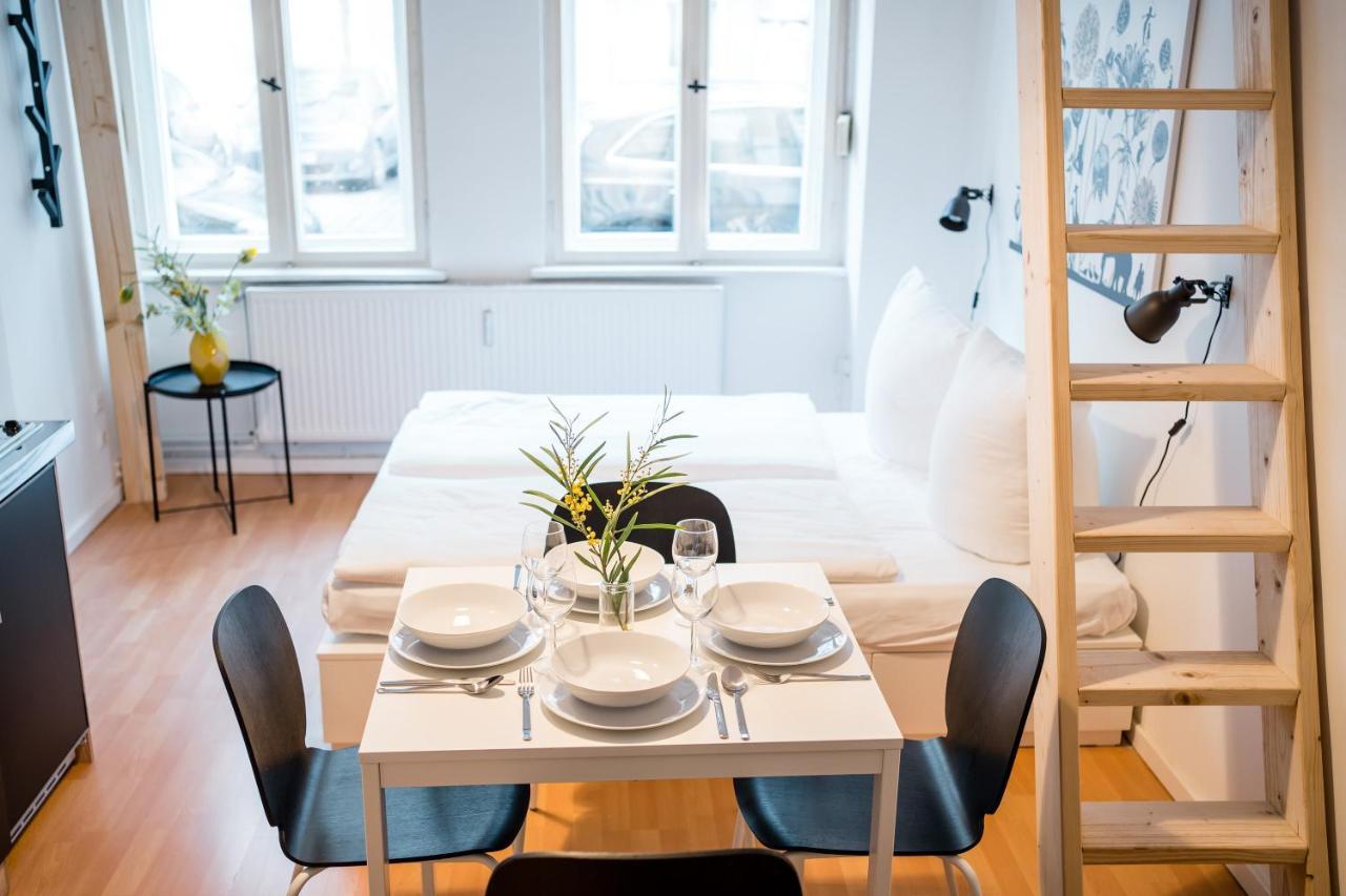 Cosy Box For 4 At Boxhagener Platz *