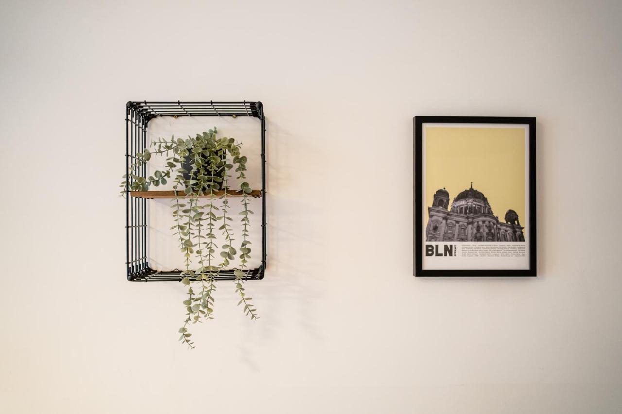 Cosy Box For 4 At Boxhagener Platz Berlin